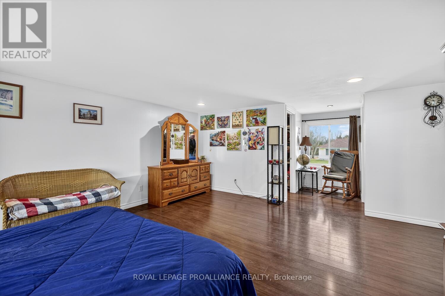 17 Church Avenue, South Dundas, Ontario  K0E 1K0 - Photo 16 - X12873940