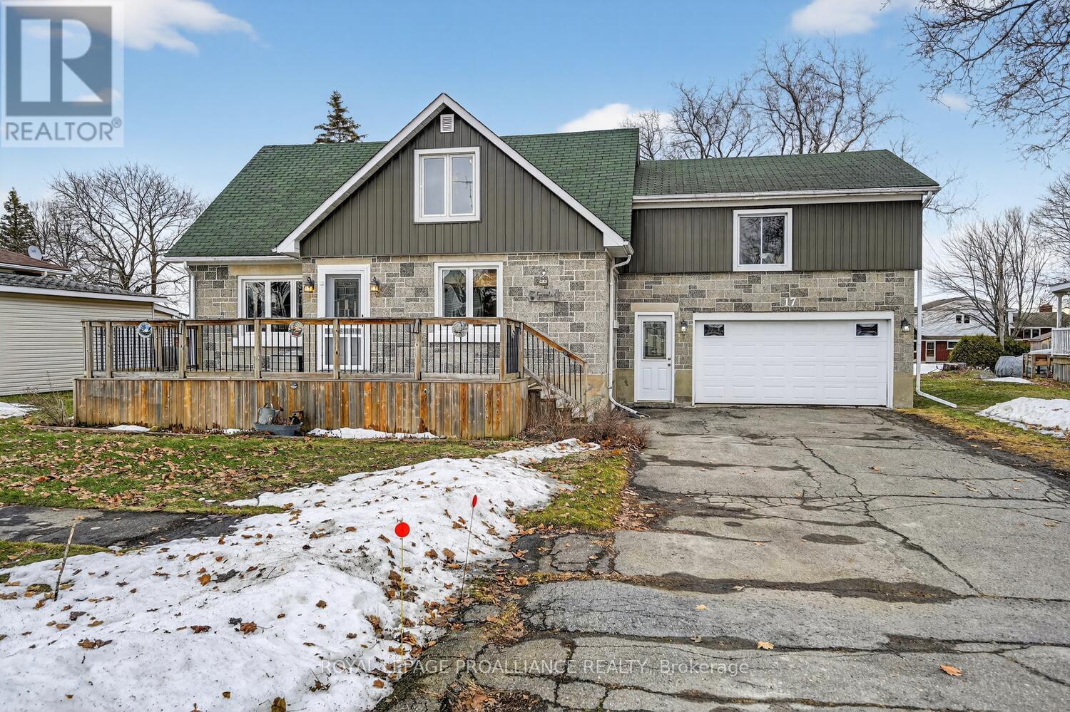 17 Church Avenue, South Dundas, Ontario  K0E 1K0 - Photo 2 - X12873940