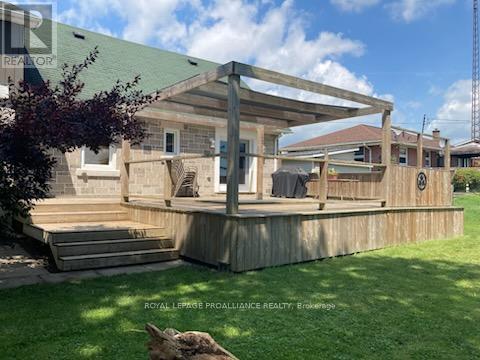 17 Church Avenue, South Dundas, Ontario  K0E 1K0 - Photo 23 - X12873940