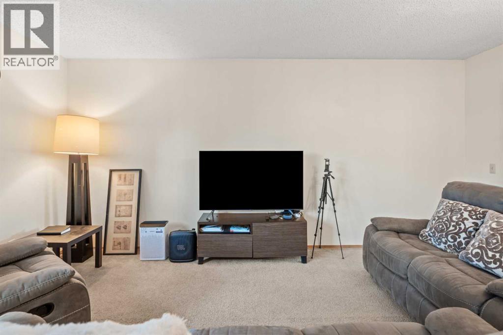 49 Range Gardens Nw, Calgary, Alberta  T3G 2H1 - Photo 12 - A2291674