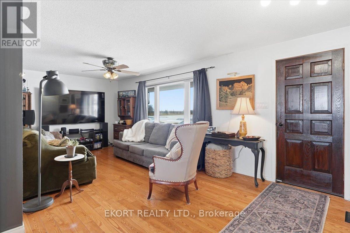 428 Hunt Road, Tweed, Ontario  K0K 3J0 - Photo 7 - X12873896