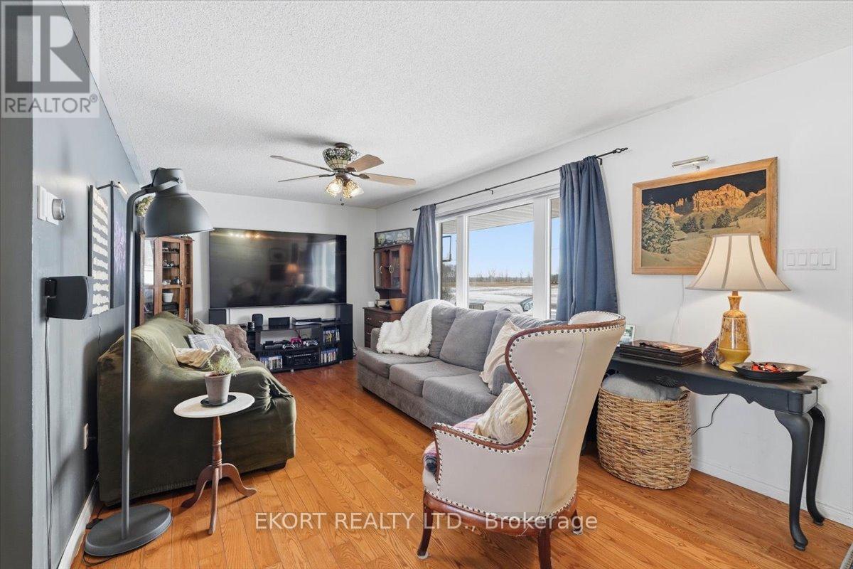 428 Hunt Road, Tweed, Ontario  K0K 3J0 - Photo 9 - X12873896