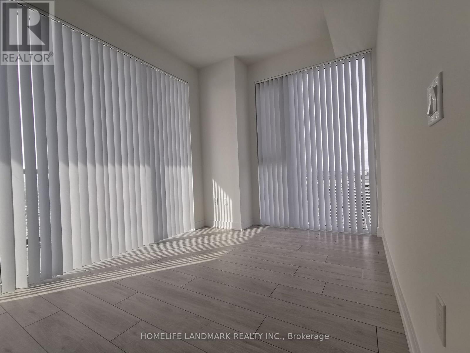 2105 - 5858 Yonge St Street, Toronto, Ontario  M2M 3T3 - Photo 5 - C12873916