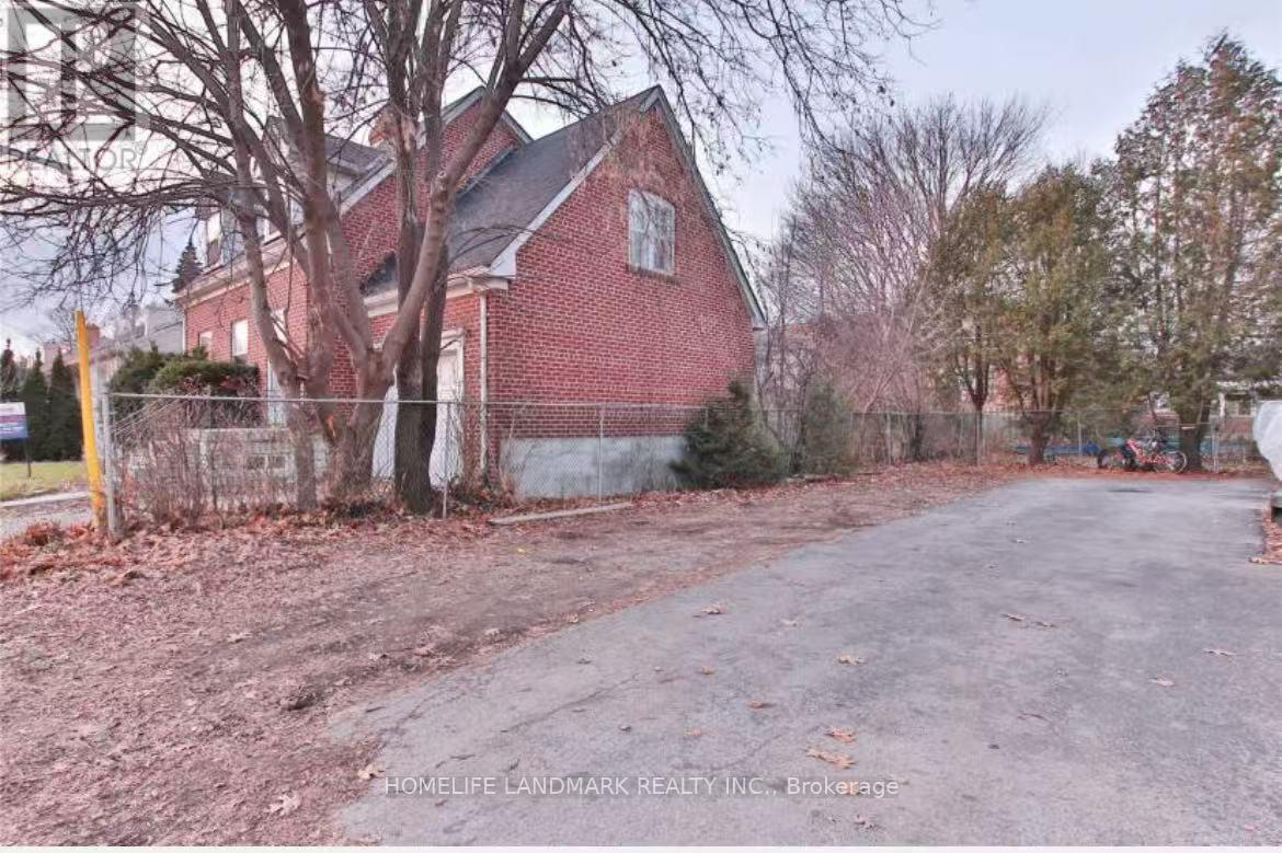 360B LAWRENCE AVENUE W, Toronto, Ontario