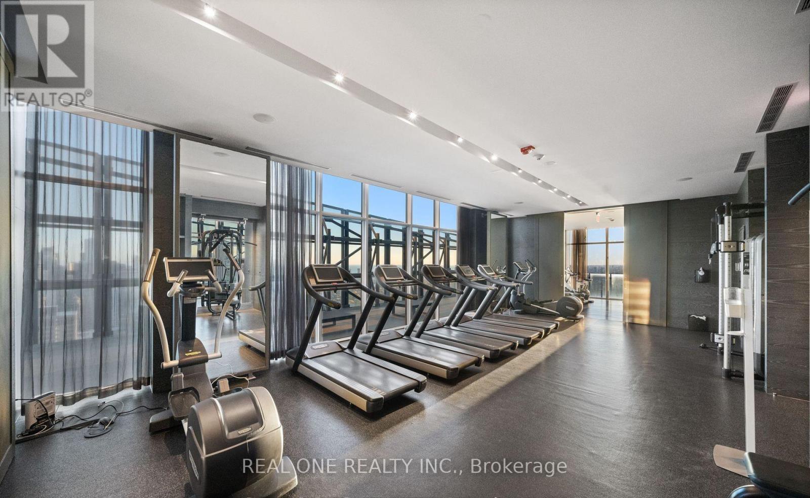 2304 - 65 St Mary Street, Toronto, Ontario  M5S 0A6 - Photo 10 - C12873958