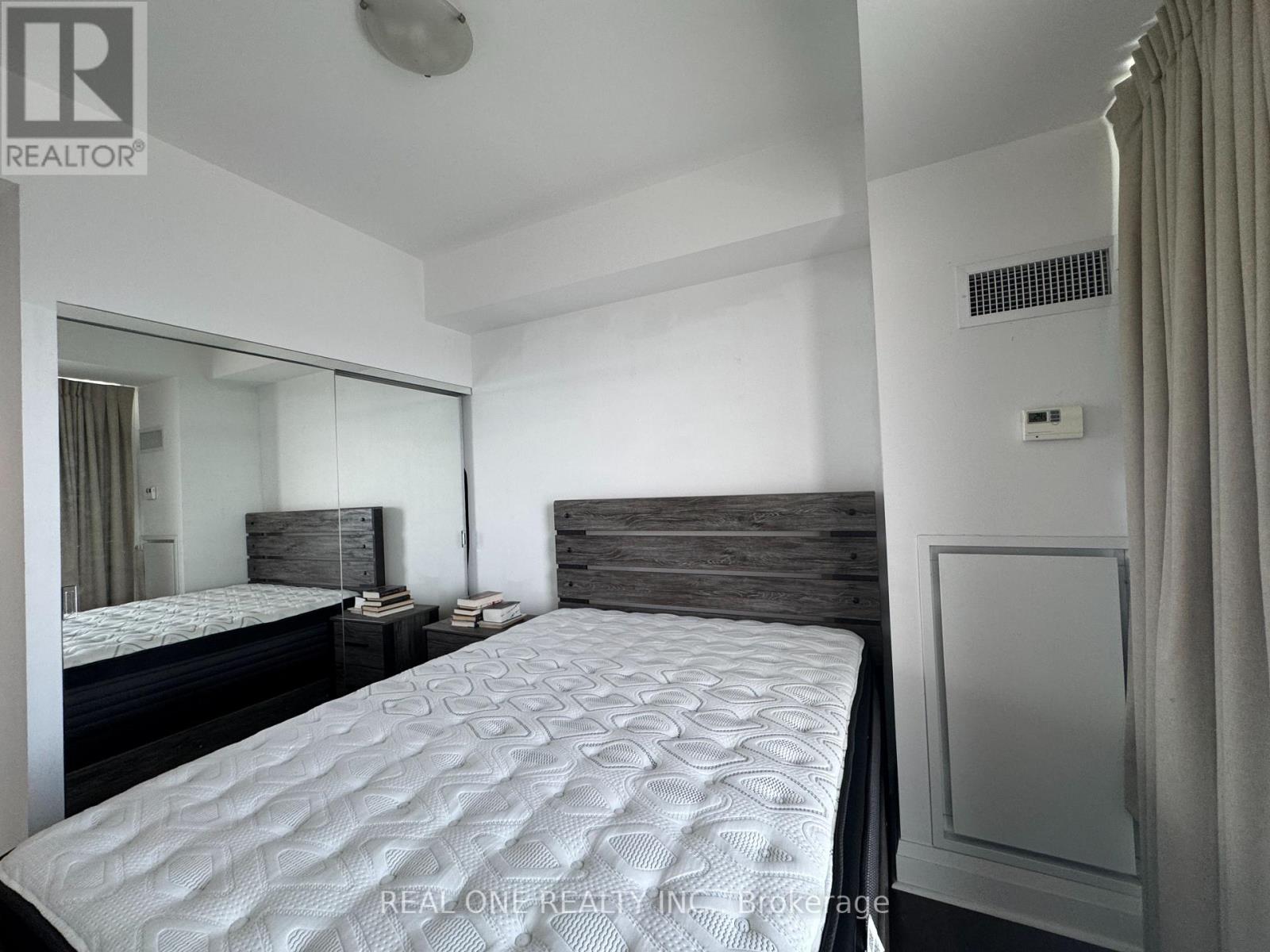 2304 - 65 St Mary Street, Toronto, Ontario  M5S 0A6 - Photo 34 - C12873958