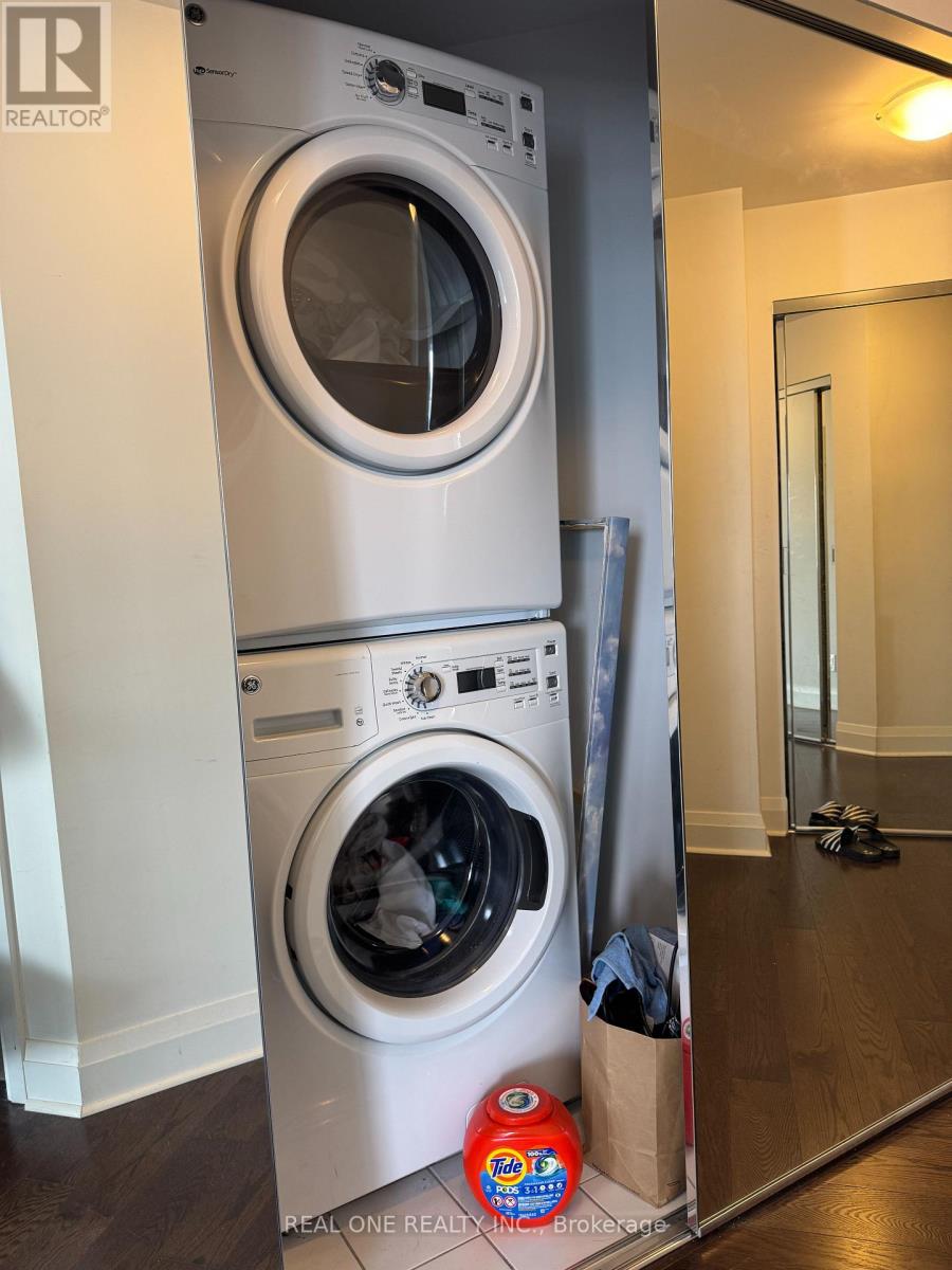 2304 - 65 St Mary Street, Toronto, Ontario  M5S 0A6 - Photo 38 - C12873958