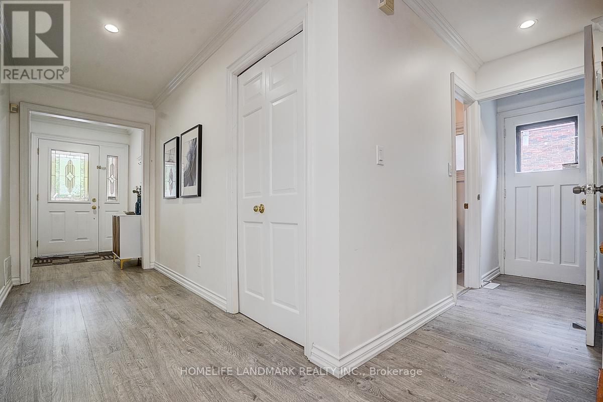 89 Whitehorn Crescent, Toronto, Ontario  M2J 3B1 - Photo 8 - C12873962