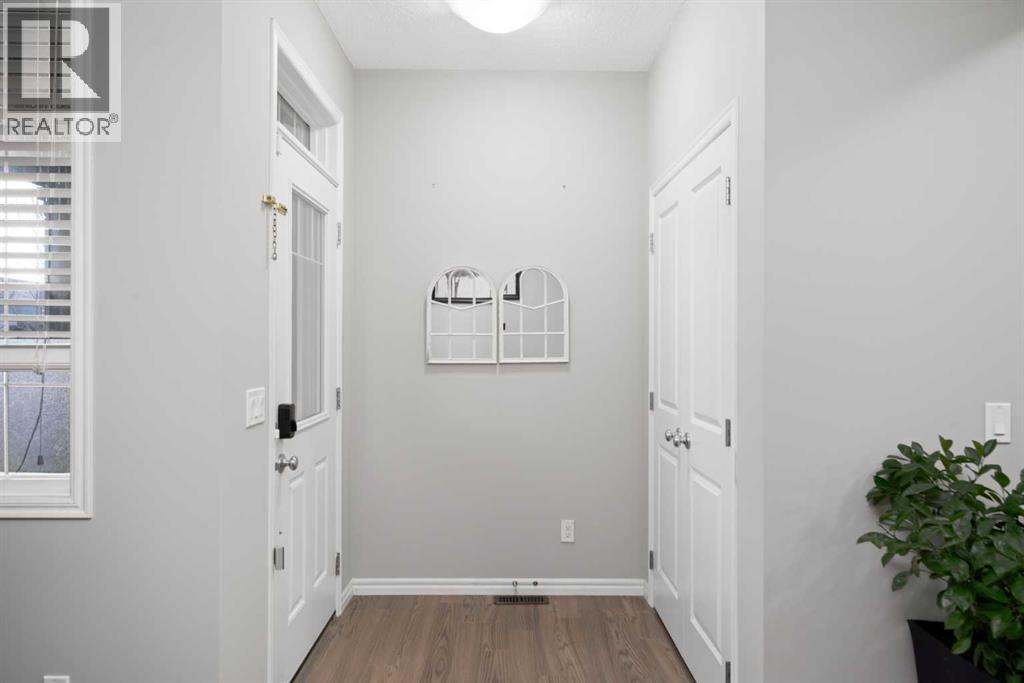 1529 Legacy Circle Se, Calgary, Alberta  T2X 2C6 - Photo 4 - A2290638