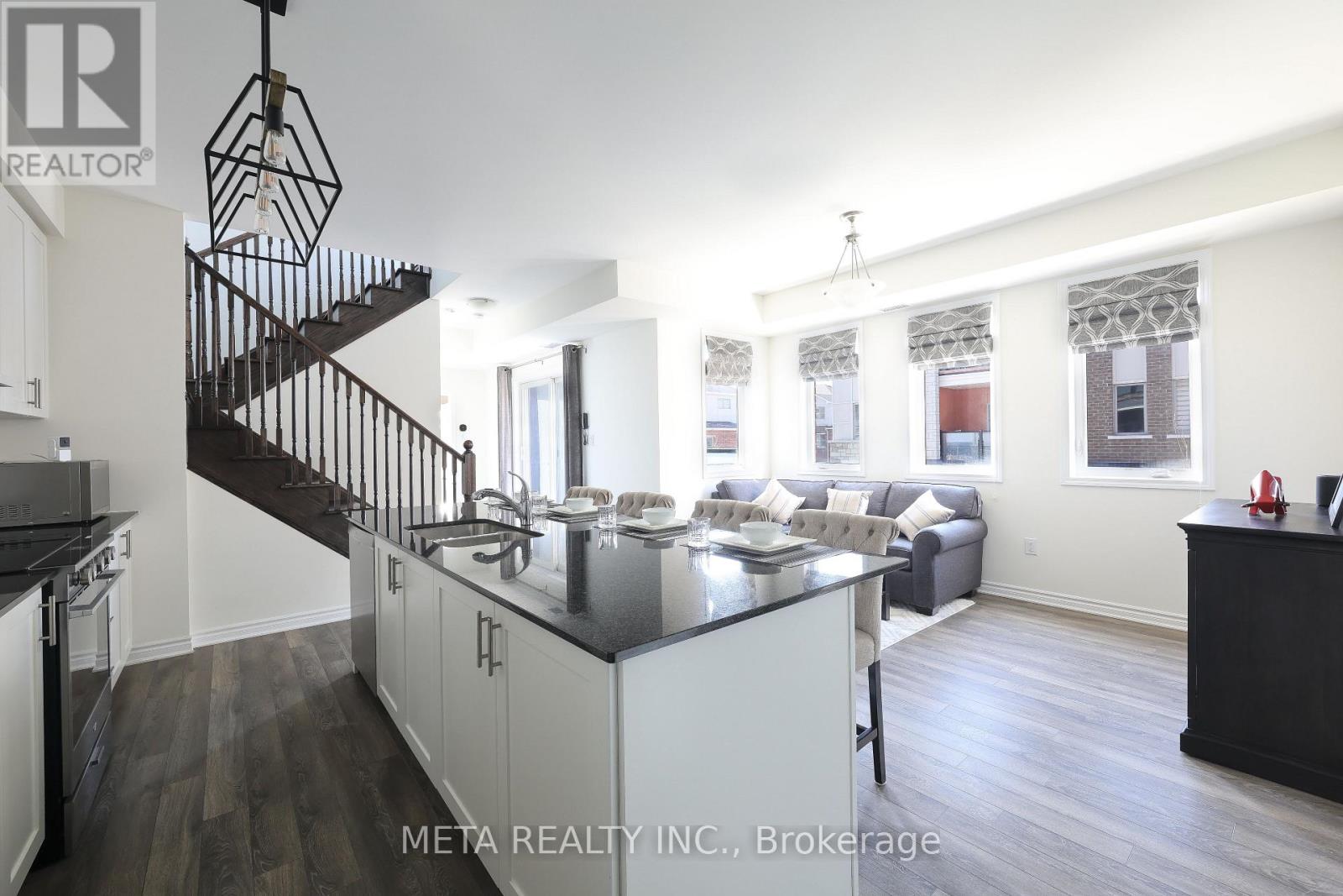 503 - 1148 Dragonfly Avenue, Pickering, Ontario  L1X 0H5 - Photo 2 - E12873918