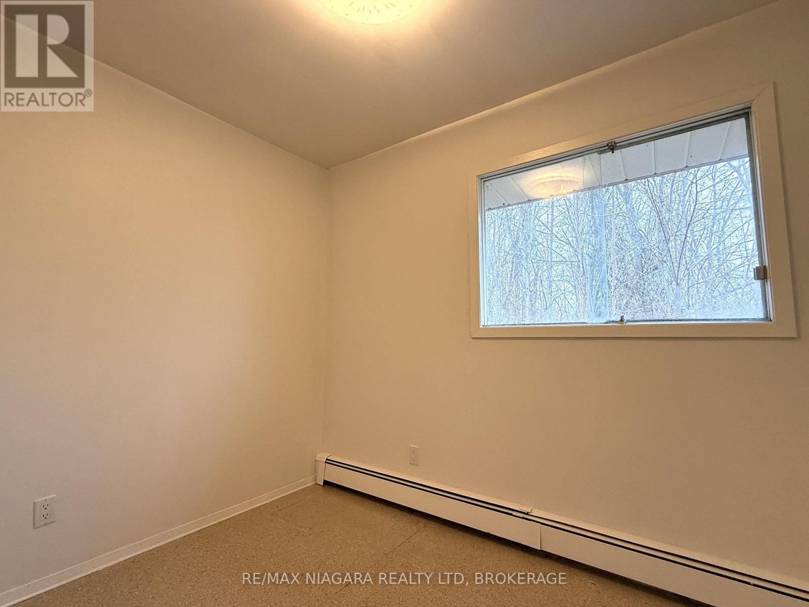 1544 Stockton Lane, Fort Erie, Ontario  L2A 6M8 - Photo 8 - X12873920