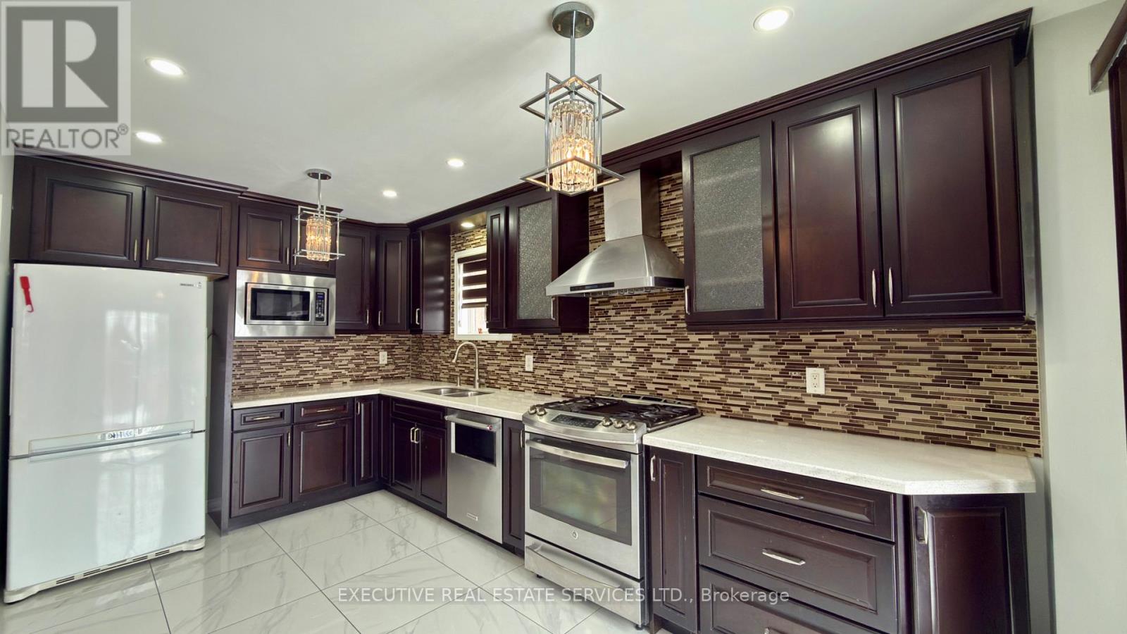 5 Condotti Drive, Vaughan, Ontario  L4H 2C9 - Photo 13 - N12873914