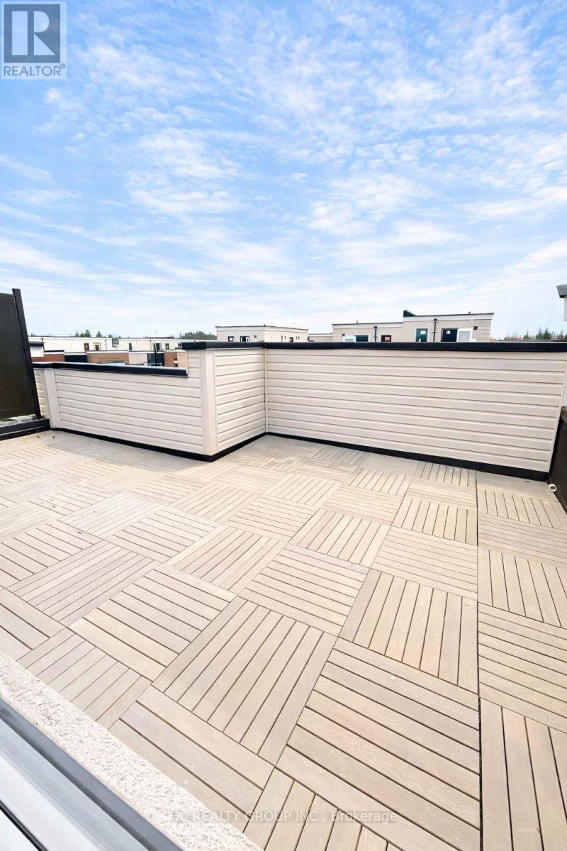 6 - 3 Bond Crescent, Richmond Hill, Ontario  L4E 1J4 - Photo 10 - N12873924