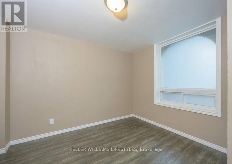 1233 Dundas Street, London East (East M), Ontario  N5W 3B1 - Photo 13 - X12864916