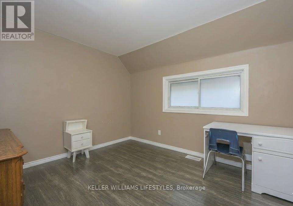 1233 Dundas Street, London East (East M), Ontario  N5W 3B1 - Photo 27 - X12864916