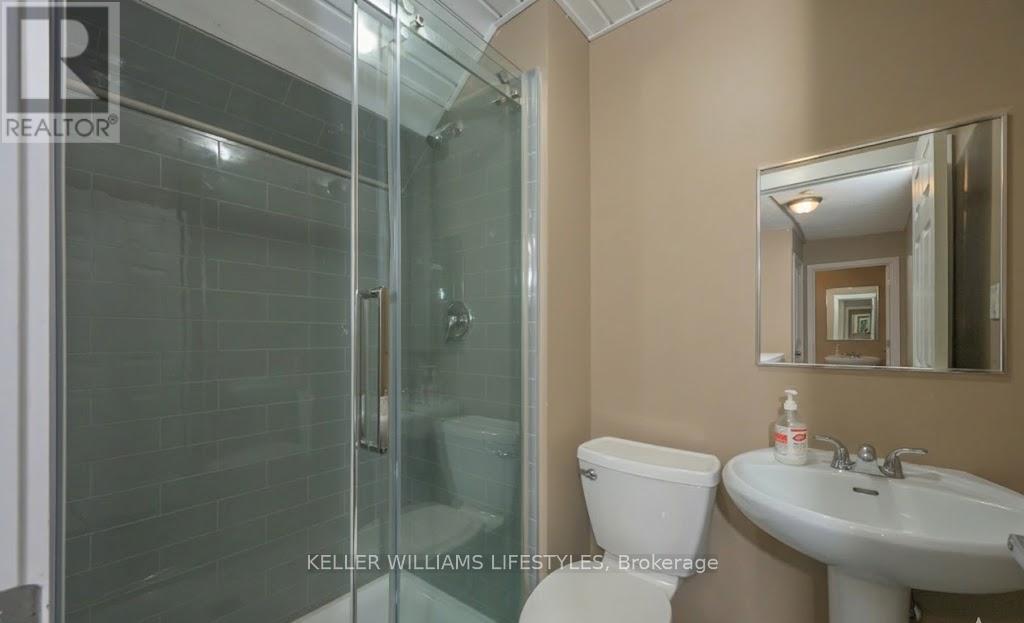 1233 Dundas Street, London East (East M), Ontario  N5W 3B1 - Photo 18 - X12864916