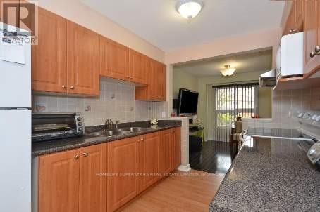 #10 - 3350 Hornbeam Crescent, Mississauga, Ontario  L5L 3Z7 - Photo 2 - W12873900