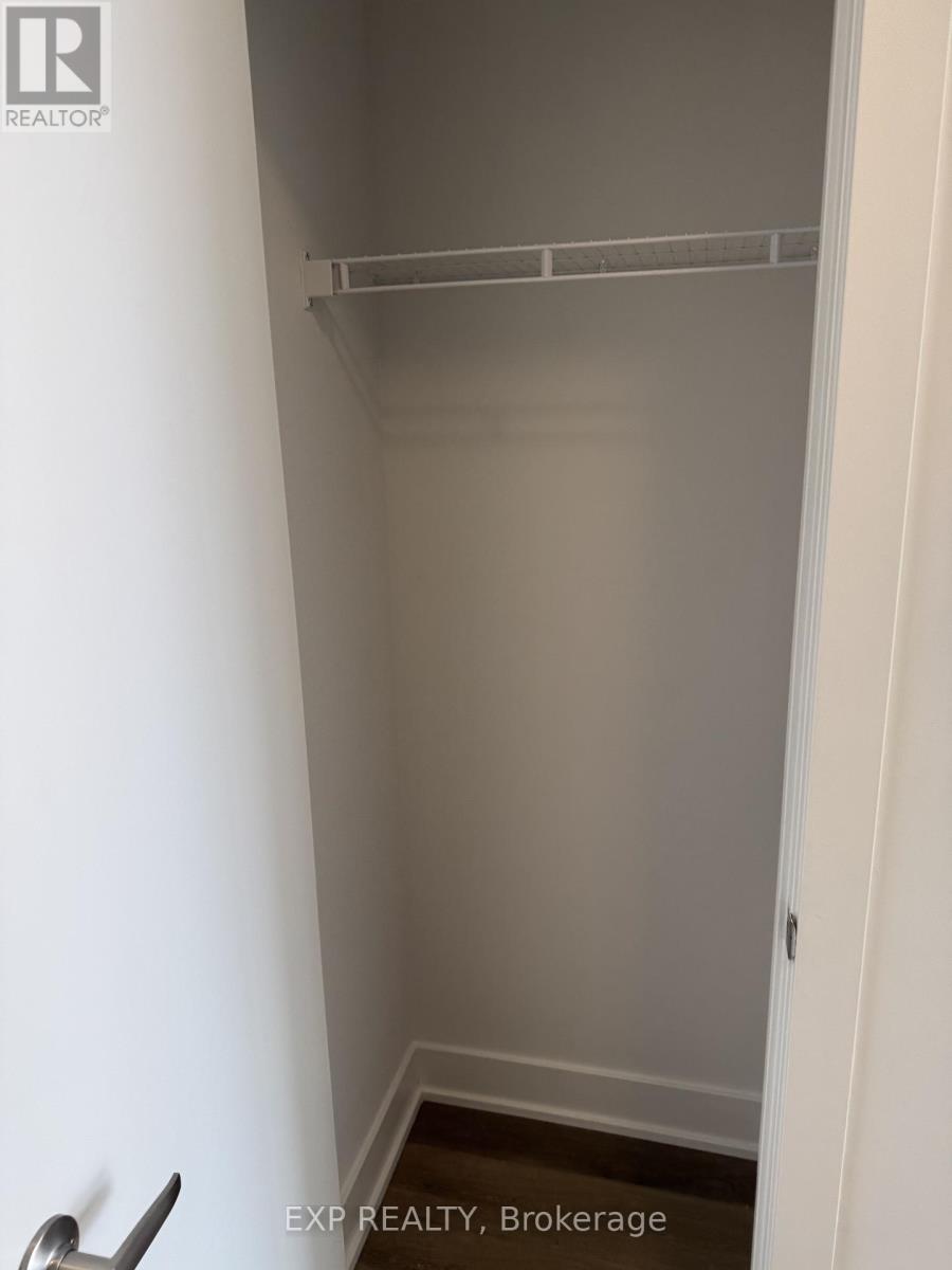 209 - 2088 James Street, Burlington, Ontario  L7R 0H2 - Photo 10 - W12873946