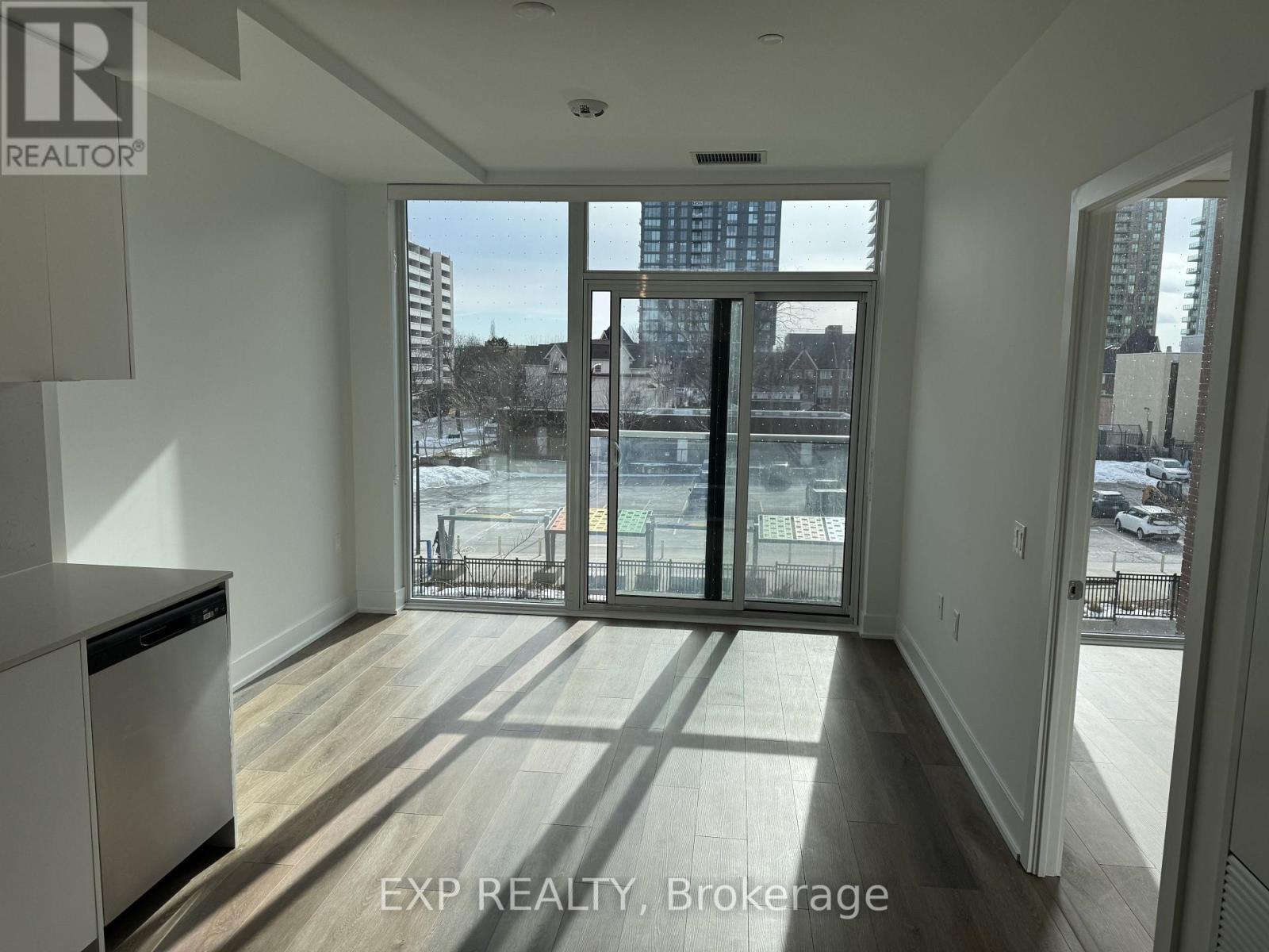 209 - 2088 James Street, Burlington, Ontario  L7R 0H2 - Photo 8 - W12873946