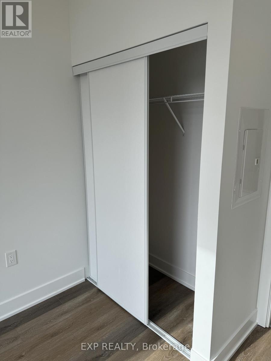 209 - 2088 James Street, Burlington, Ontario  L7R 0H2 - Photo 9 - W12873946