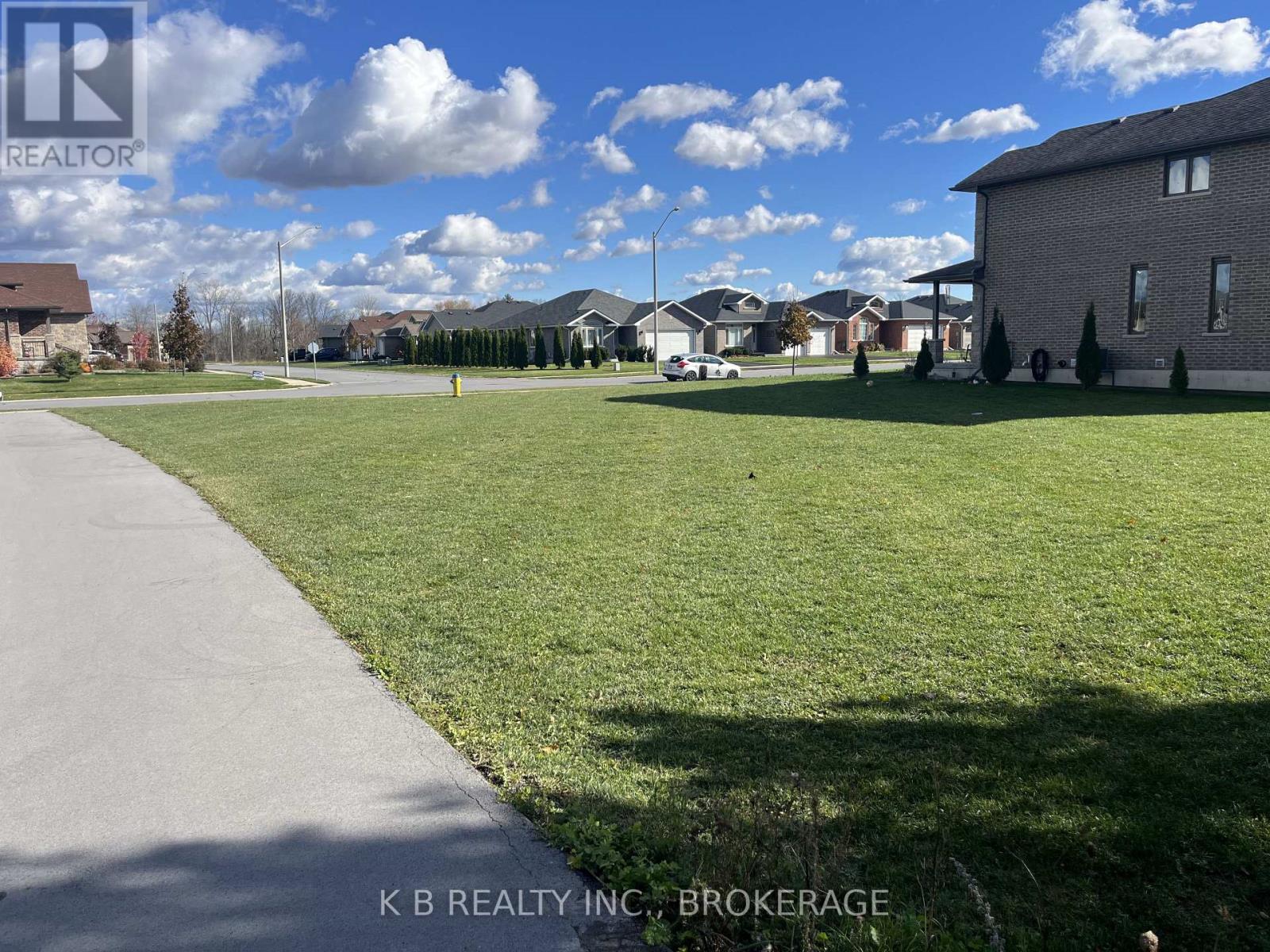 104 Cherrywood Parkway, Greater Napanee (Greater Napanee), Ontario  K7R 0B1 - Photo 3 - X12873892