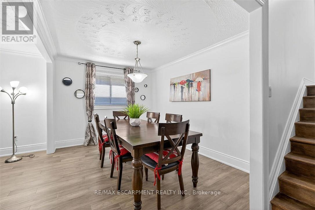 28 Tara Court, Hamilton, Ontario  L8K 6E6 - Photo 10 - X12873902