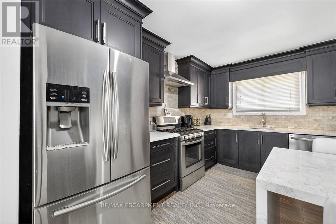 28 Tara Court, Hamilton, Ontario  L8K 6E6 - Photo 18 - X12873902