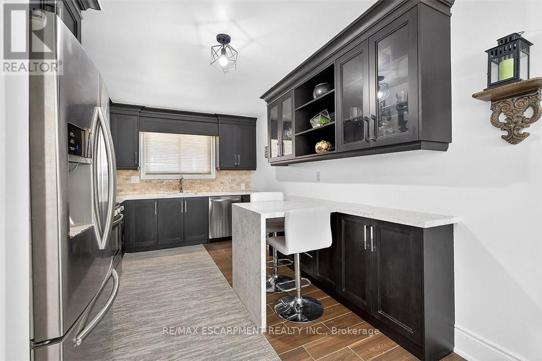 28 Tara Court, Hamilton, Ontario  L8K 6E6 - Photo 20 - X12873902