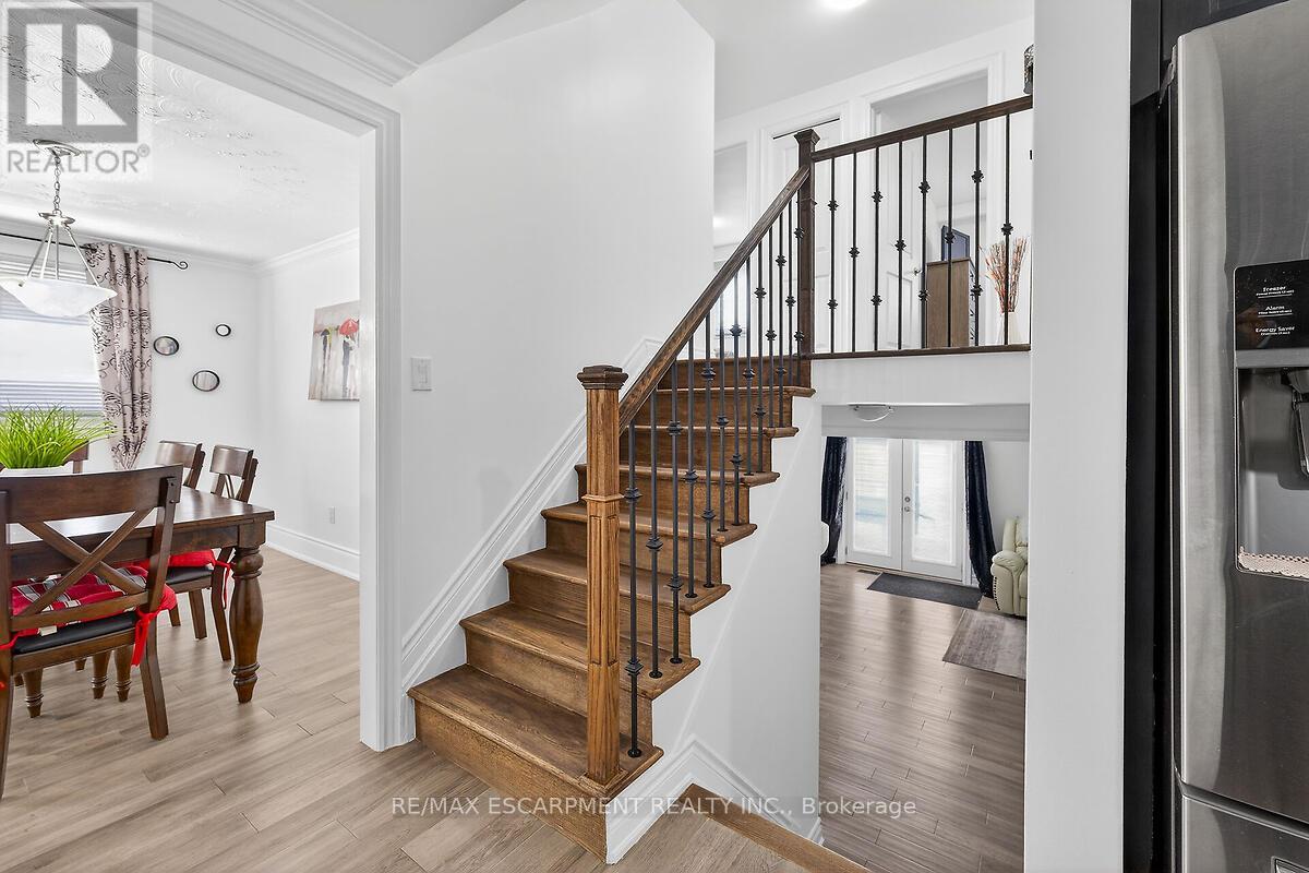 28 Tara Court, Hamilton, Ontario  L8K 6E6 - Photo 21 - X12873902