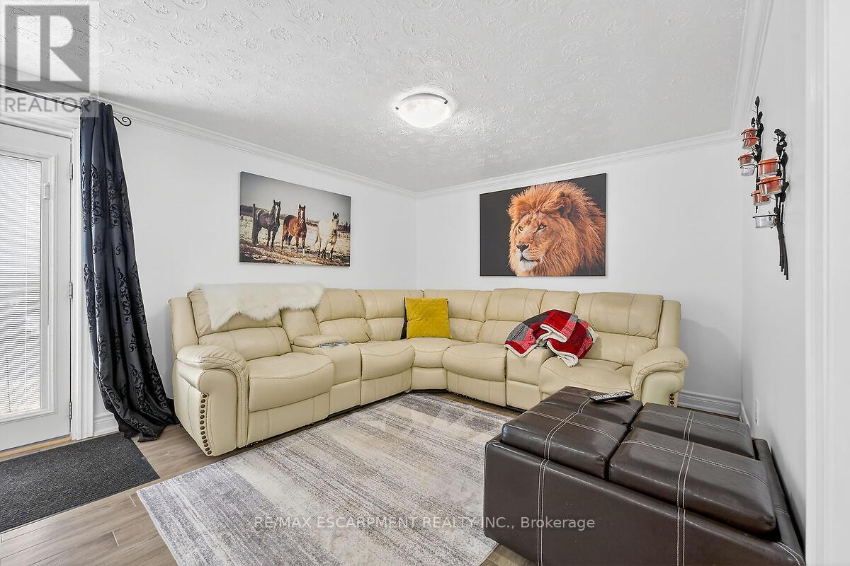 28 Tara Court, Hamilton, Ontario  L8K 6E6 - Photo 34 - X12873902