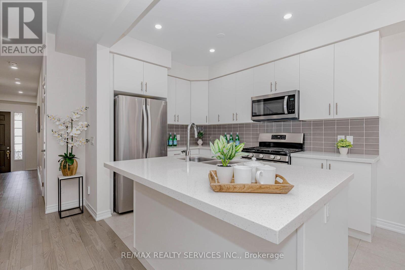 172 Beckview Drive, Kitchener, Ontario  N2R 0S6 - Photo 15 - X12873934