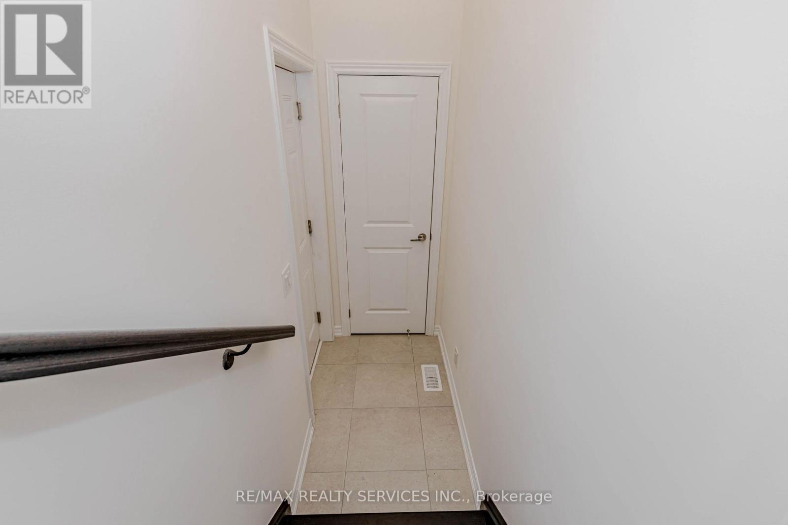 172 Beckview Drive, Kitchener, Ontario  N2R 0S6 - Photo 23 - X12873934