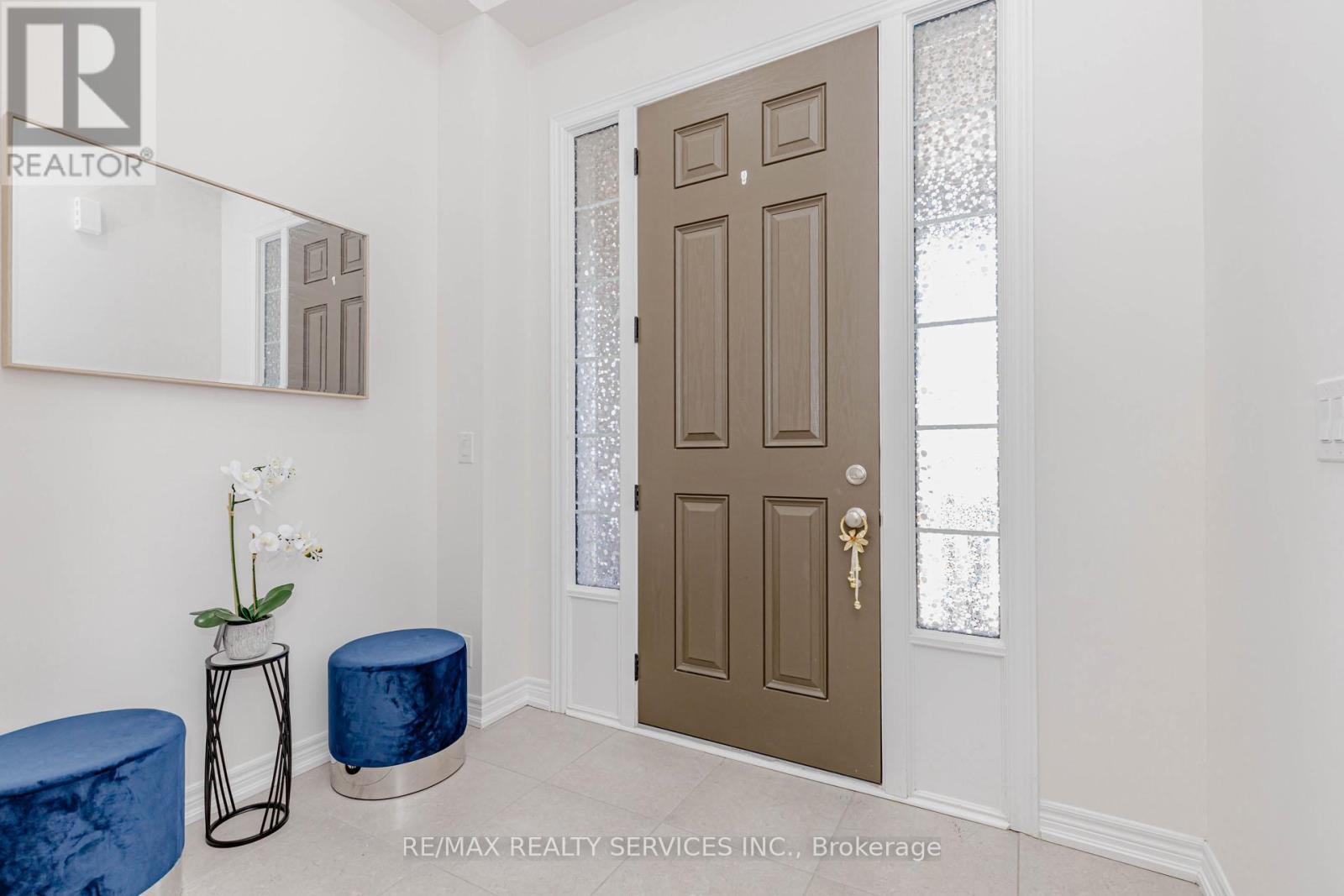 172 Beckview Drive, Kitchener, Ontario  N2R 0S6 - Photo 4 - X12873934