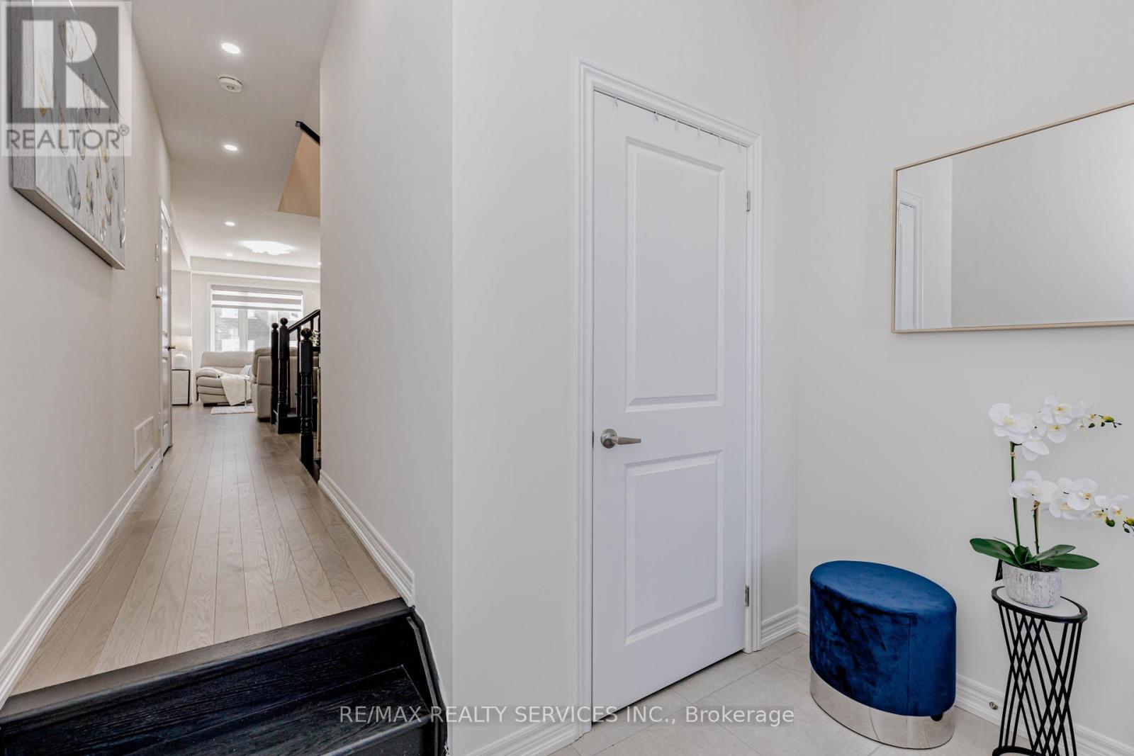 172 Beckview Drive, Kitchener, Ontario  N2R 0S6 - Photo 5 - X12873934