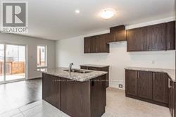 102 - 135 Hardcastle Drive, Cambridge, Ontario  N1S 0B6 - Photo 8 - X12873966