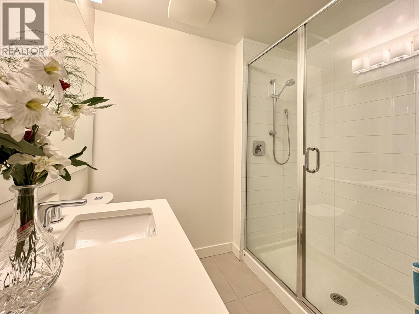 8842 University Crescent, Burnaby, British Columbia  V5A 0C8 - Photo 21 - R3095956