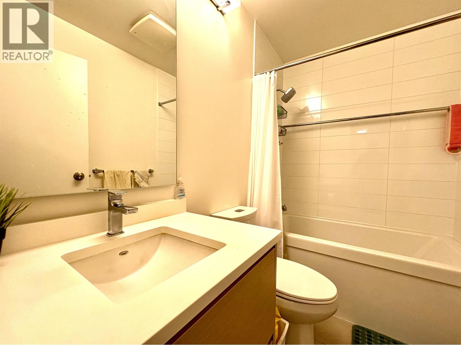 8842 University Crescent, Burnaby, British Columbia  V5A 0C8 - Photo 24 - R3095956