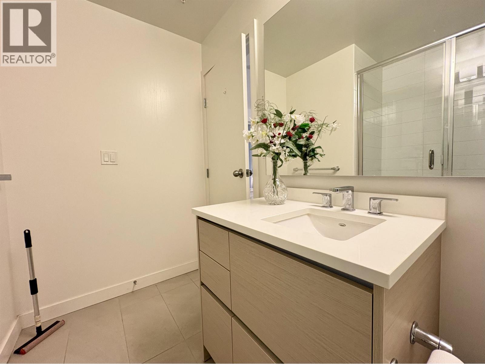 8842 University Crescent, Burnaby, British Columbia  V5A 0C8 - Photo 22 - R3095956