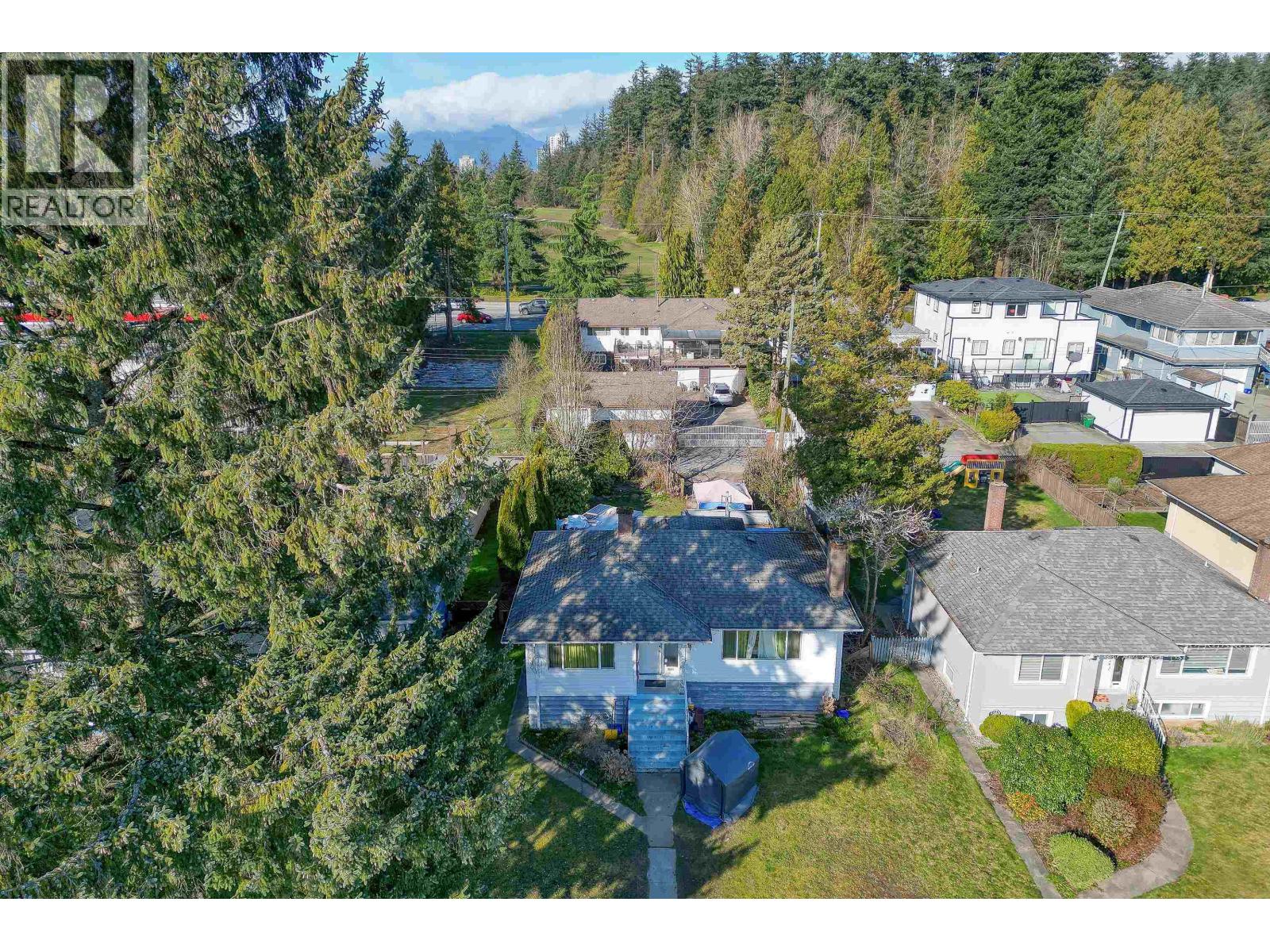 3737 Dubois Street, Burnaby, British Columbia  V5J 1K9 - Photo 4 - R3095857