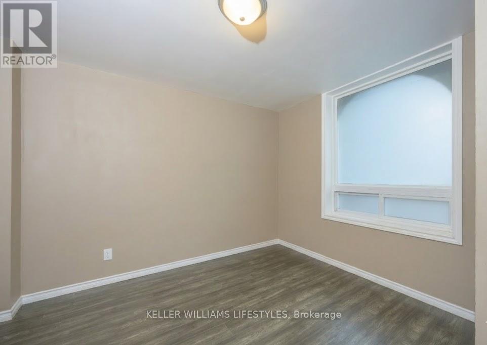 1233 Dundas Street, London East, Ontario  N5W 3B1 - Photo 12 - X12860960