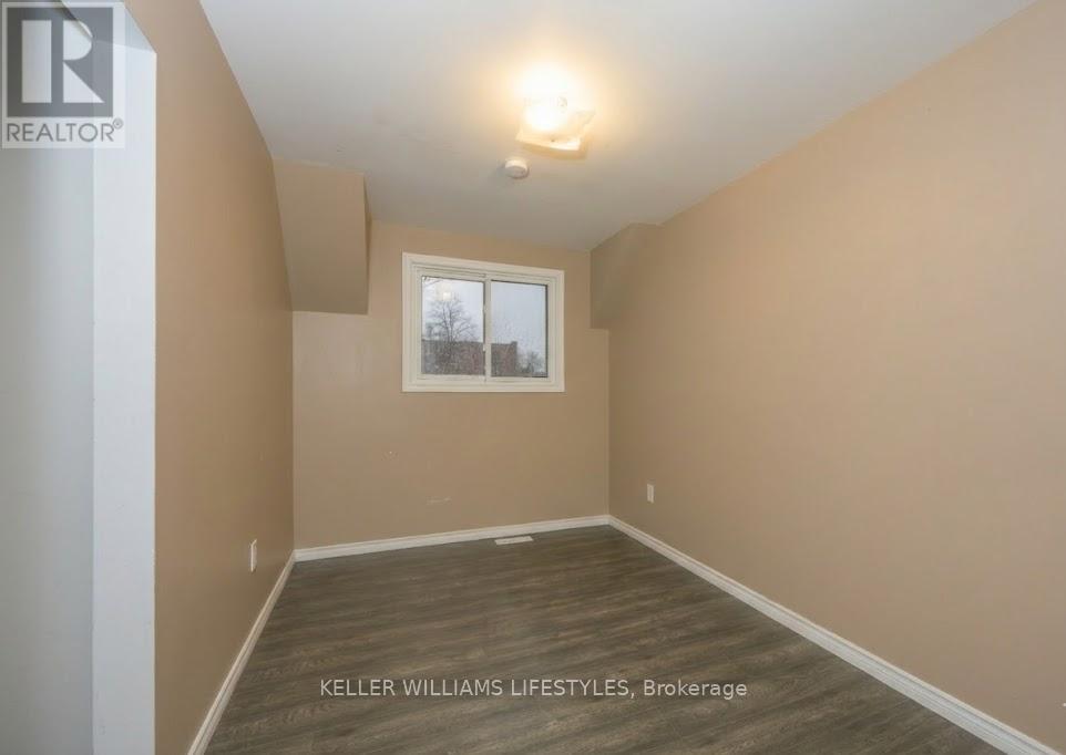 1233 Dundas Street, London East, Ontario  N5W 3B1 - Photo 27 - X12860960