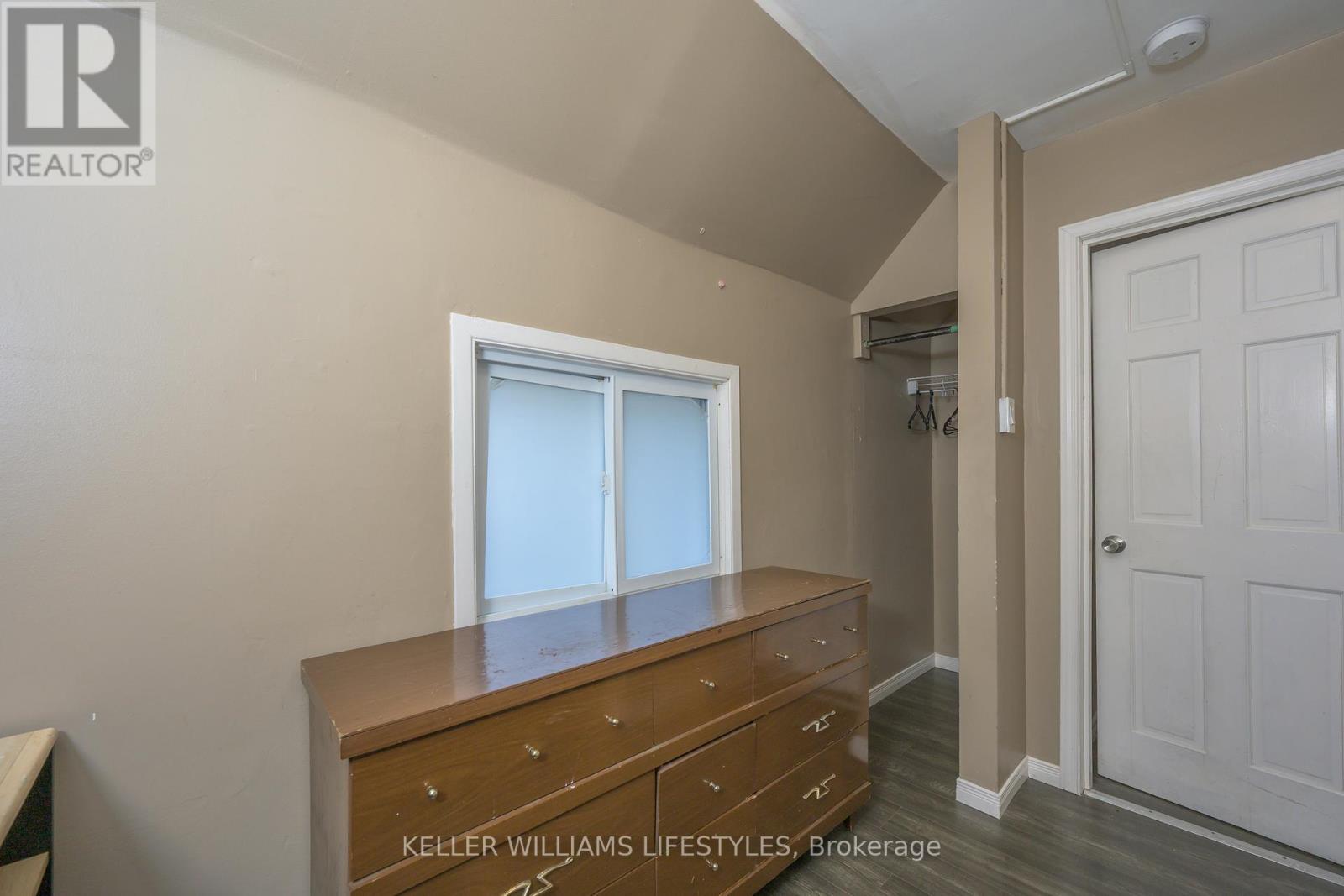 1233 Dundas Street, London East, Ontario  N5W 3B1 - Photo 25 - X12860960