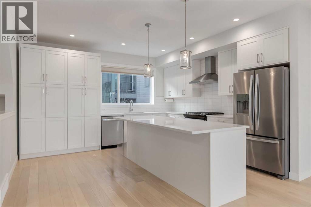 819 Shawnee Terrace SW, calgary, Alberta