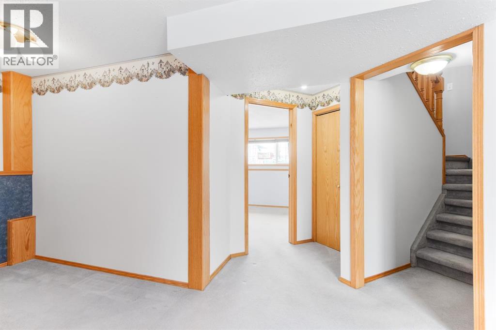 6228 Cypress Close, Olds, Alberta  T4H 1M7 - Photo 19 - A2289453