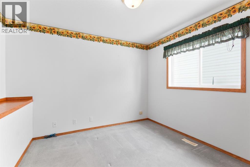 6228 Cypress Close, Olds, Alberta  T4H 1M7 - Photo 13 - A2289453