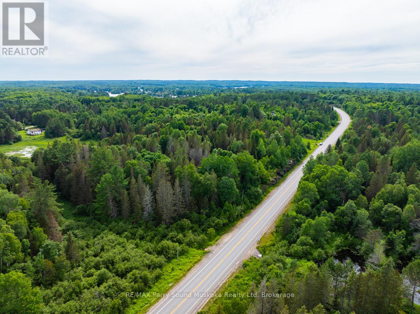 7281b Highway 124, Magnetawan, Ontario  P0G 1G0 - Photo 11 - X12873982