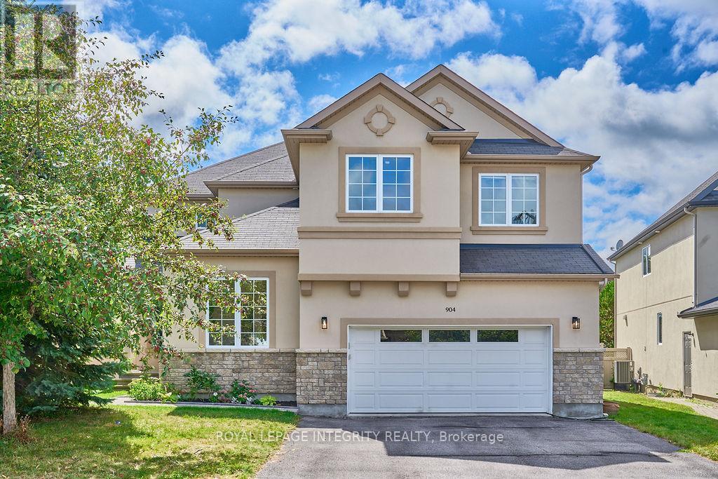 904 NETTLESHIP COURT, Ottawa, Ontario