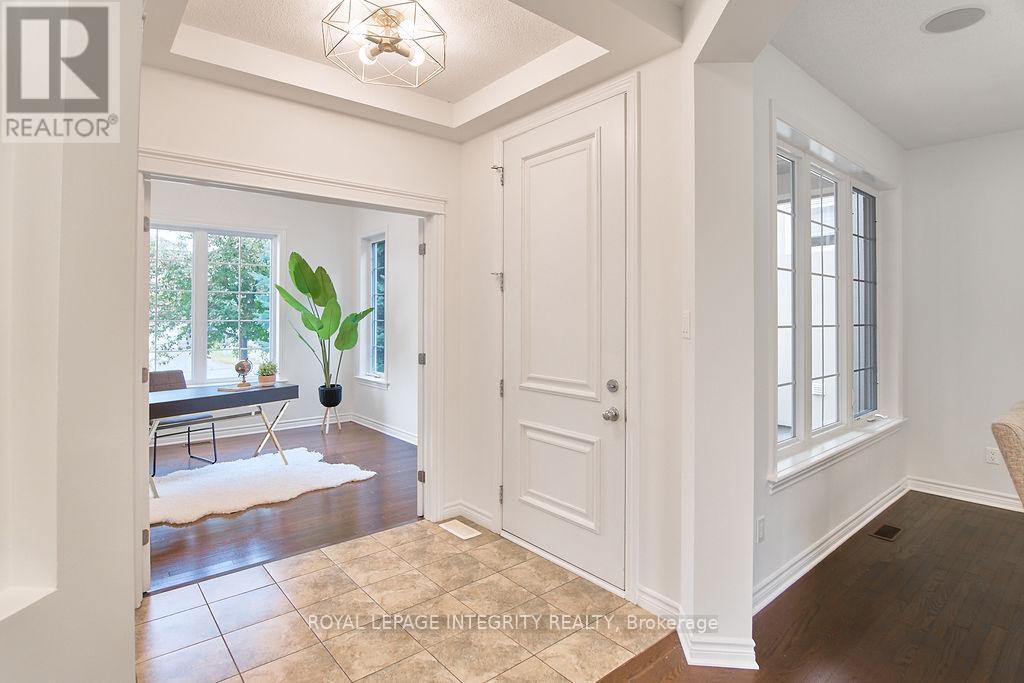 904 Nettleship Court, Ottawa, Ontario  K2T 0E9 - Photo 4 - X12873998