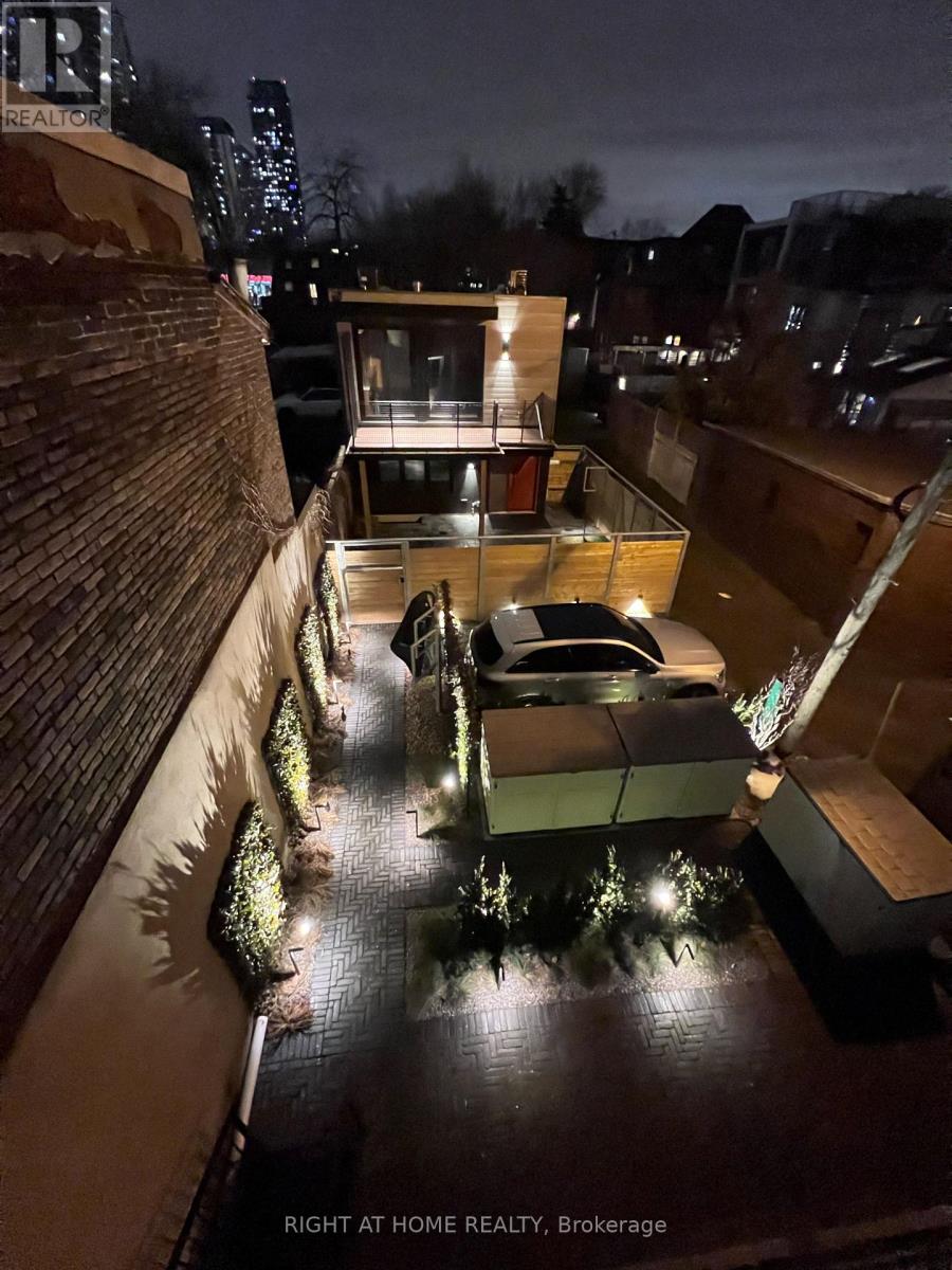 101 - 60 Winchester Street, Toronto, Ontario  M4X 1A9 - Photo 3 - C12873980