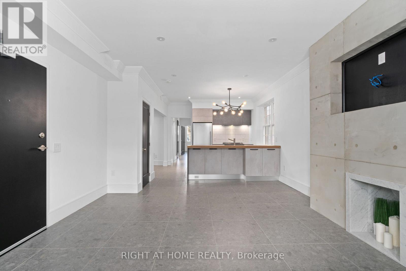 101 - 60 Winchester Street, Toronto, Ontario  M4X 1A9 - Photo 9 - C12873980